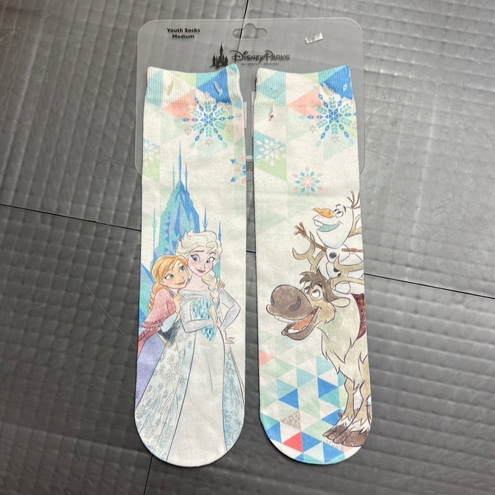 DISNEY PARKS YOUTH MEDIUM SOCKS FROZE ELSA AND ANNA